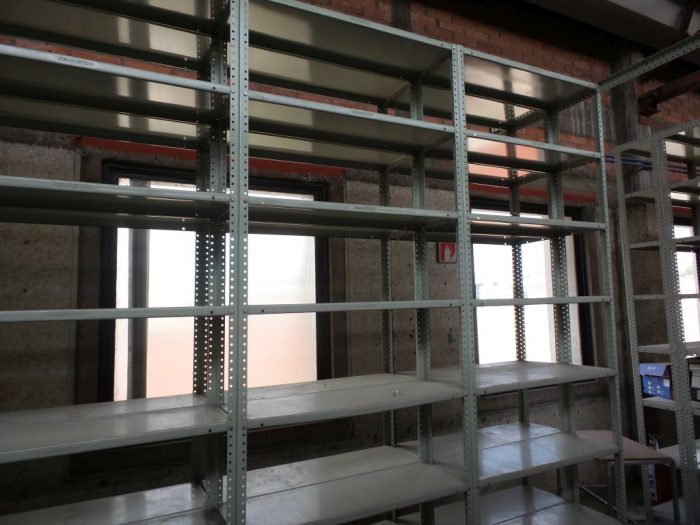Lote 066 Racks - Imagen 6