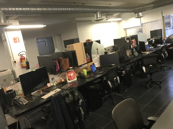 Lote 102 - Estación de trabajo para 10 personas - Imagen 2