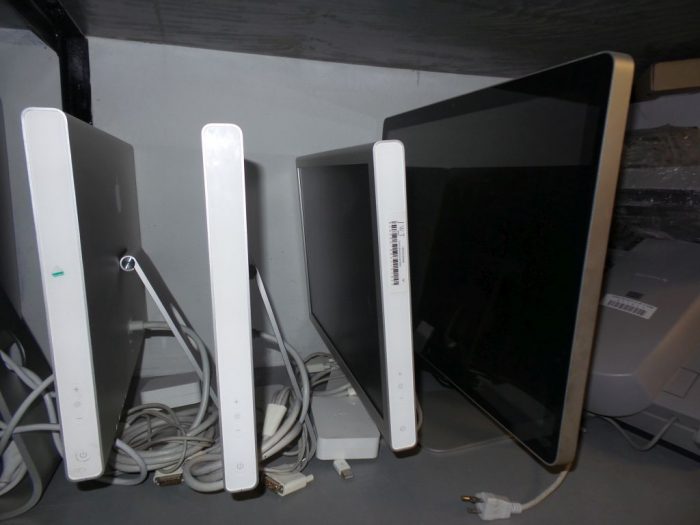 Lote 023- Monitor Apple 17" - Imagen 2