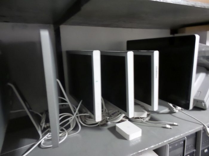 Lote 023- Monitor Apple 17" - Imagen 4