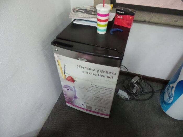 Lote 011 - Frigobar Whirlpool - Imagen 5