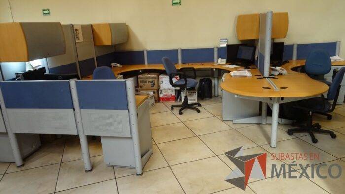 Lote 031 - Estación de trabajo para 7 personas - Imagen 7