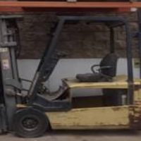 Lote 007 - Montacargas Caterpillar