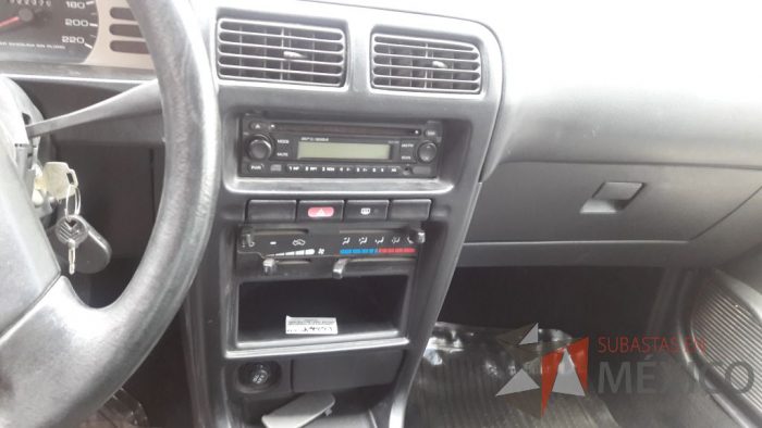 Lote 025 - Vehículo, NISSAN, TSURU GSII, 2016 - Imagen 7