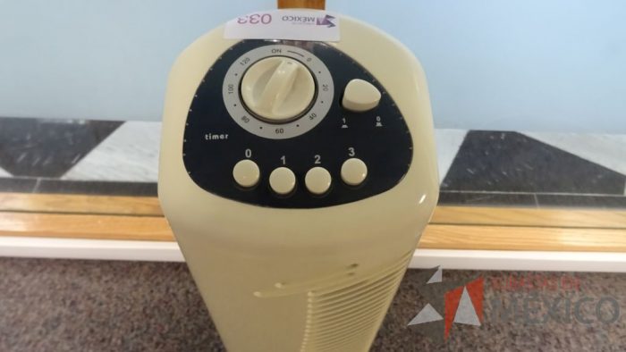 Lote 115 - 3 Ventiladores de torre marca MAJESTIC - Imagen 7