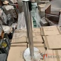 Lote 031 - 13 Postes metálicos fijos con banda extensible de seguridad