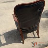 Lote 025 - 14 Sillas fijas de visita López Morton con estructura de madera - Imagen 2