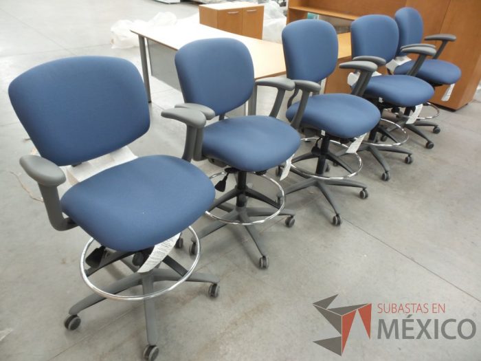Lote 034 - Silla modelo Improv Stool - Imagen 5