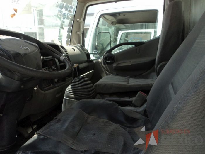 Lote 007 - Nissan Cabstar 2009 con Caja Refrigerada - Imagen 8