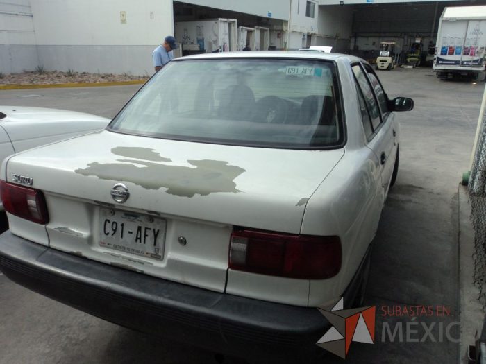 Lote 005 - Automóvil Tsuru 2009 - Imagen 6