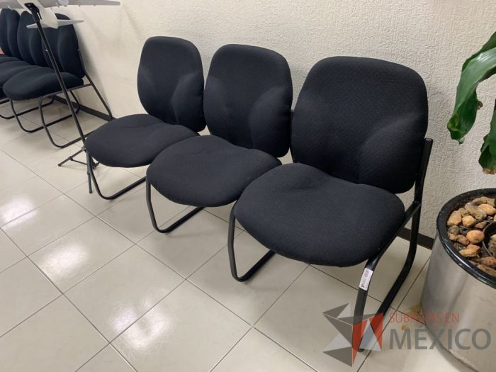 Lote 004 - 2 Bancas para recepción de 3 plazas - Imagen 4