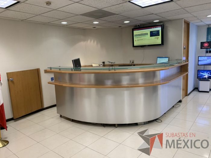 Lote 011 - Mueble de recepción