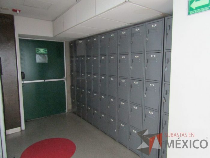Lote 027 - 2 Locker´s con 5 Puertas - Imagen 10