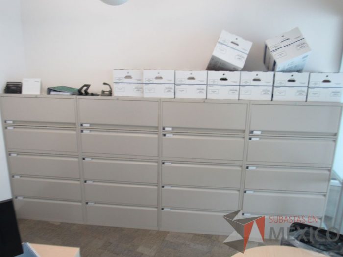 Lote 005 - Archivero horizontal metálicos de 4 cajones y 1 gaveta superior - Imagen 9