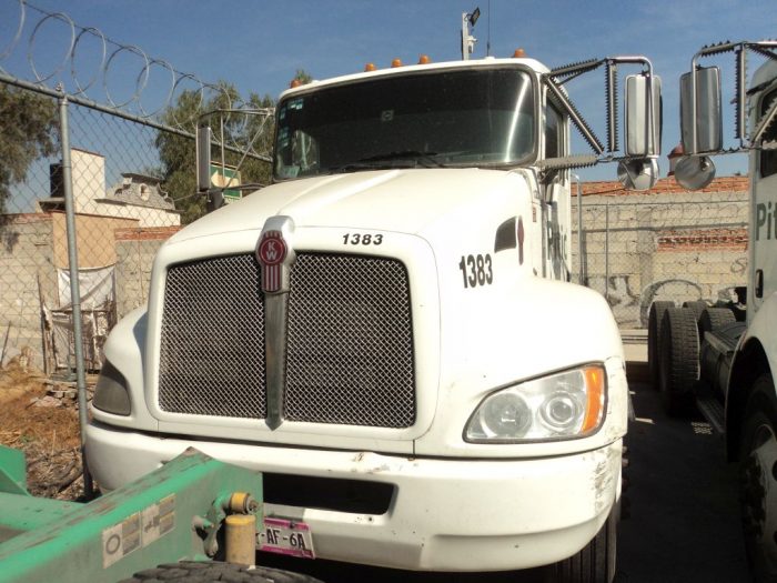 Lote 003 - Tractocamión Kenworth 2013 PX-8, Fuller 10 Vel., 40,000 lbs. - Imagen 4