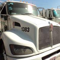 Lote 003 - Tractocamión Kenworth 2013 PX-8, Fuller 10 Vel., 40,000 lbs.