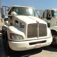 Lote 006 - Tractocamión Kenworth 2013 PX-8, Fuller 10 Vel., 40,000 lbs.
