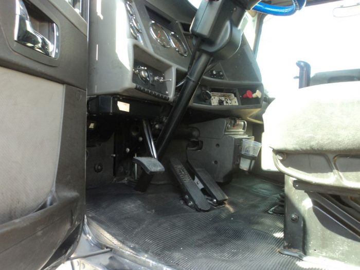 Lote 006 - Tractocamión Kenworth 2013 PX-8, Fuller 10 Vel., 40,000 lbs. - Imagen 11