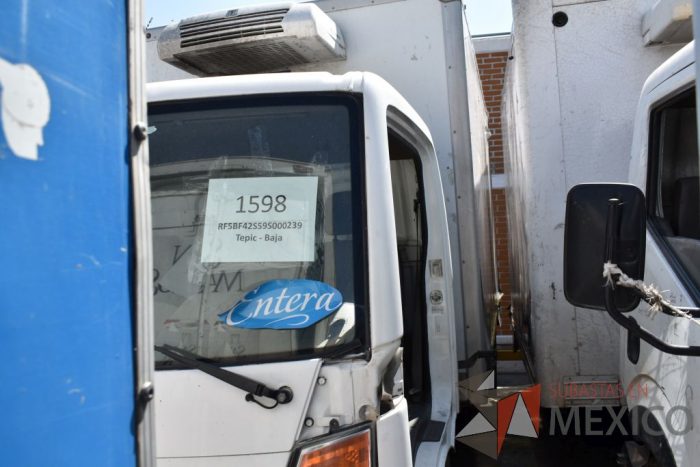 Lote 003 - NISSAN CABSTAR, AÑO 2009 - Imagen 2