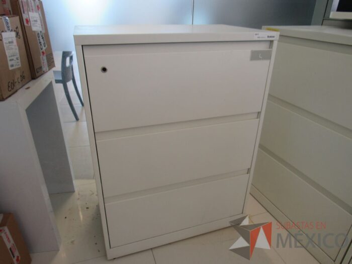 Lote 033 - Archivero horizontal metálicas de 3 cajones con cubierta color blanco - Imagen 3