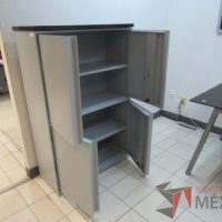 Lote 003 - Gabinete metálico alto de 4 puertas - Imagen 10