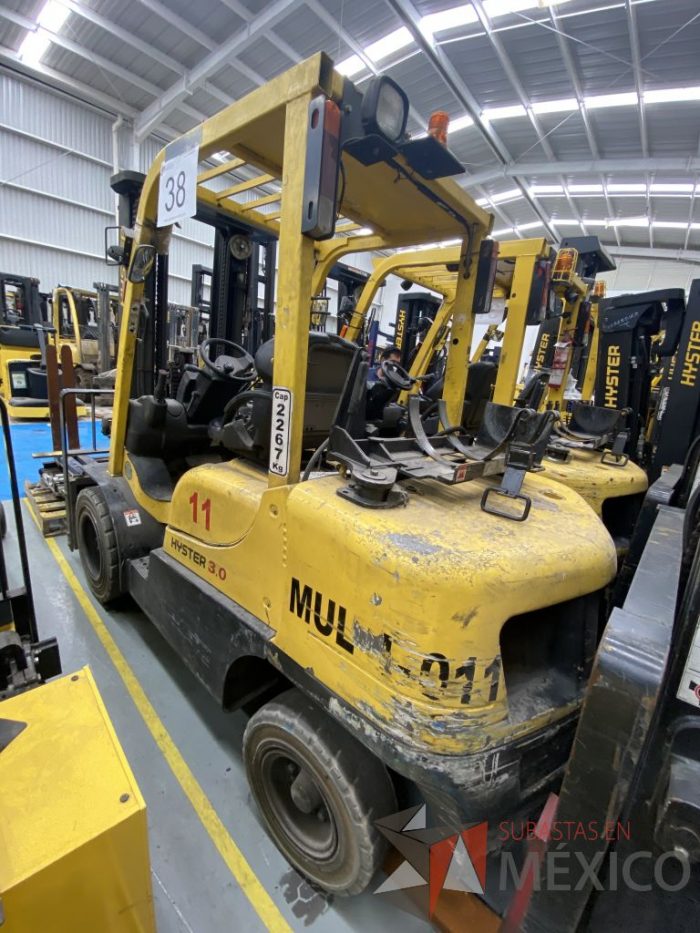 Lote 018 - Montacargas Hyster H3.0XT, Contrabalanceado, Combustión Gas, Año 2016 - Imagen 3