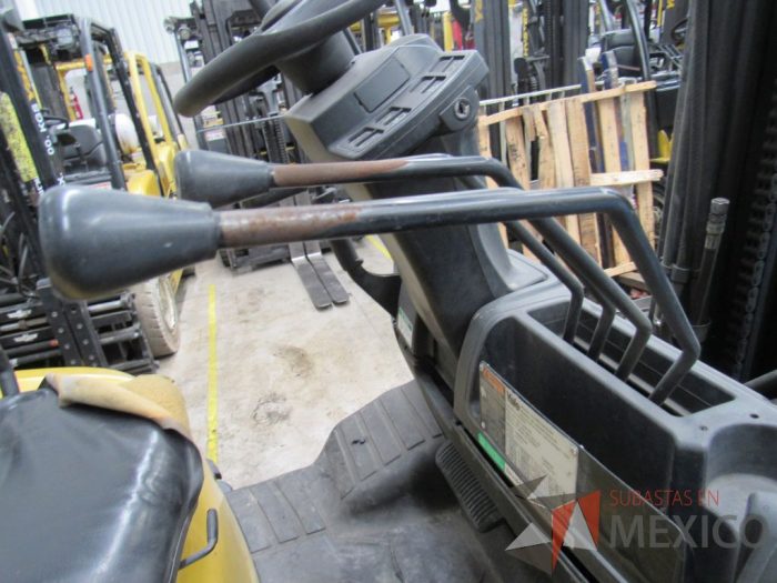 Lote 020 - Montacargas Yale GP080VX, Contrabalanceado, Combustión Diesel/Gas, Año: 2015 - Imagen 21