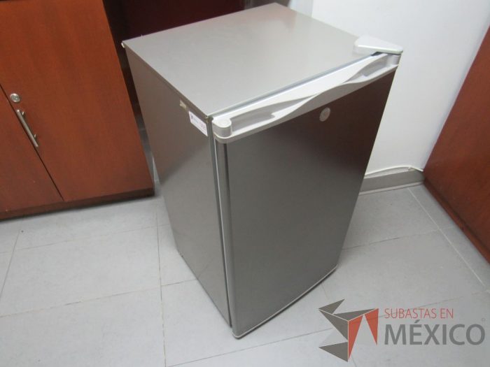 Lote 112 - Frigobar Color Gris