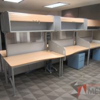 Lote 008 - Estación de trabajo para 6 personas con 6 gavetas y 6 archiveros de 2 cajones color azul
