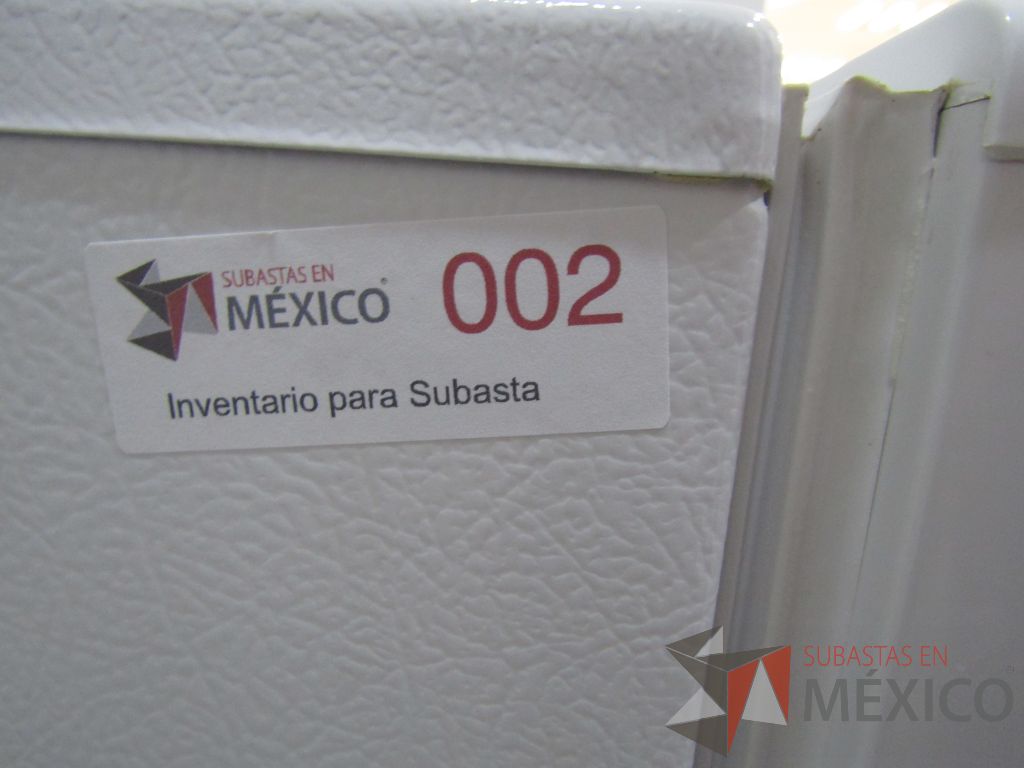 Lote 002 - Frigobar, Marca: Whirlpool, Modelo: WS5501Q - Subastas en México