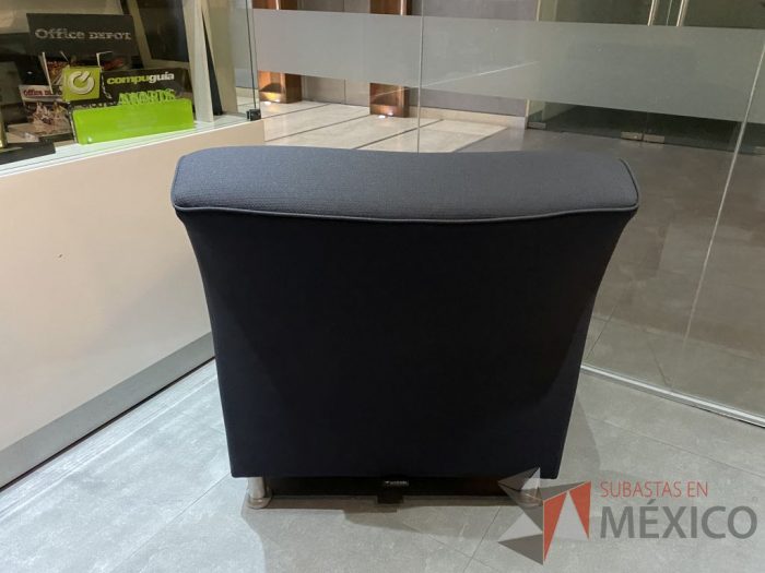 Lote 002 - Sillón de 1 plaza, asiento y respaldo color en tela color gris - Imagen 8