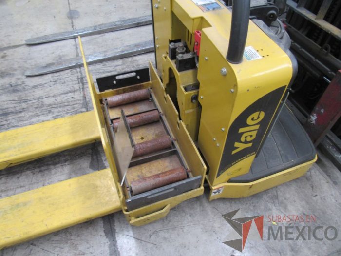 Lote 004 - Montacargas Yale MPE080VG - Imagen 8