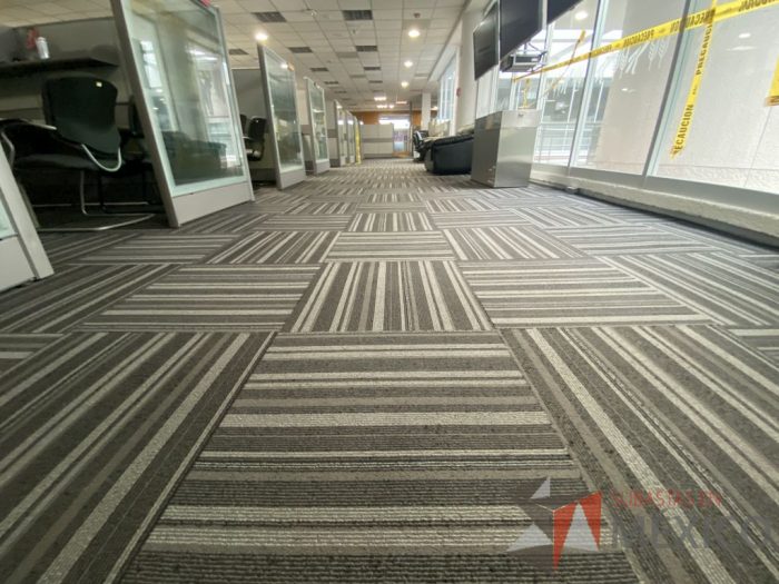 Lote 001 - Lote de Alfombra modular marca Bigelow 1,400 m2 aproximadamente - Imagen 9