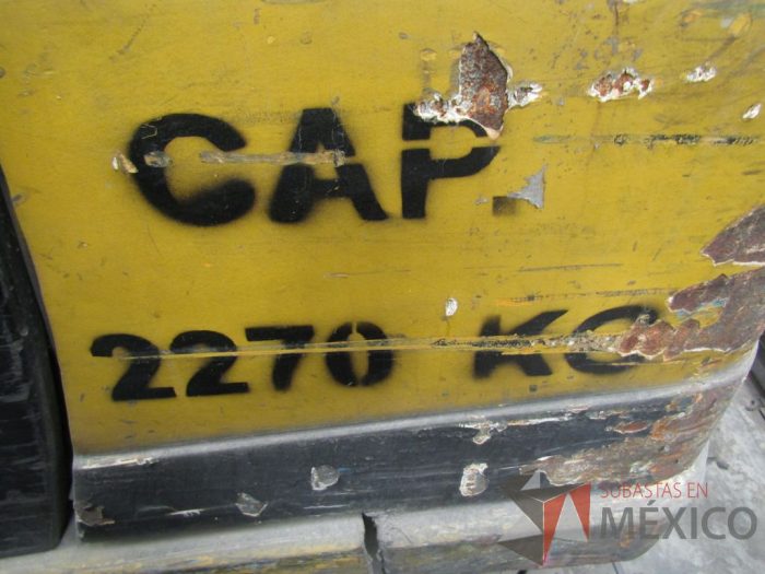 Lote 025 - Montacargas a gasolina, marca YALE - Imagen 20