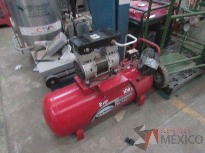 Lote 012 - Compresor de aire 2 HP EVANS - Imagen 2