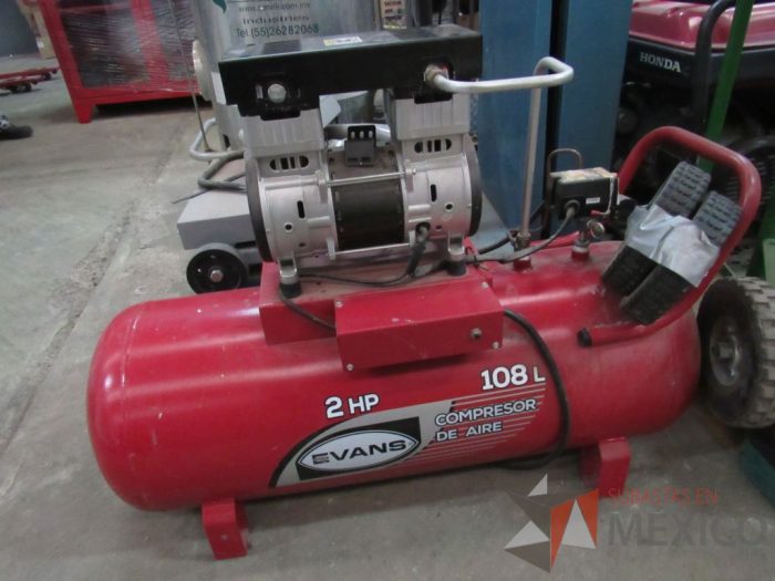 Lote 012 - Compresor de aire 2 HP EVANS