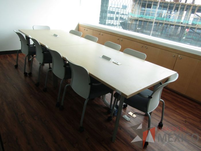 Lote 012 - Mesa de sala de juntas para 10 personas - Imagen 3