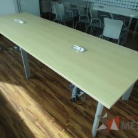 Lote 012 - Mesa de sala de juntas para 10 personas - Imagen 13