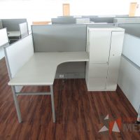 Lote 018 - Estación de trabajo para 6 personas, mampara alta, separadores de acrílico - Imagen 9