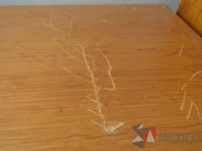Lote 014 - 3 Archiveros verticales de 4 cajones de madera. - Imagen 6