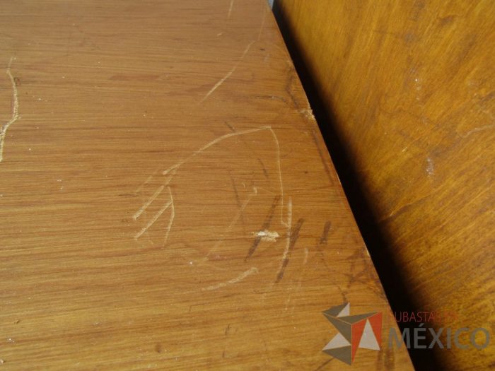 Lote 014 - 3 Archiveros verticales de 4 cajones de madera. - Imagen 7
