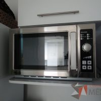 Lote 004- Horno de microondas
