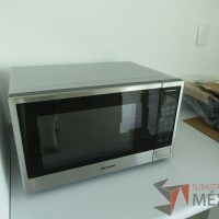 Lote 010 - Horno de microondas. - Imagen 5