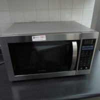 Lote 041- Horno de microondas.