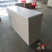Lote 0021 - Gabinete metálico de 6 cajones color beige - Imagen 3