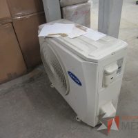 Lote 019 - Condensadora de aire Carrier y 5 Controles para mini Split - Imagen 2
