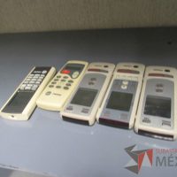 Lote 019 - Condensadora de aire Carrier y 5 Controles para mini Split - Imagen 9