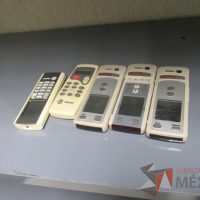 Lote 019 - Condensadora de aire Carrier y 5 Controles para mini Split - Imagen 10
