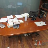 Lote 001 - Mesa de sala de juntas para 6 personas - Imagen 5