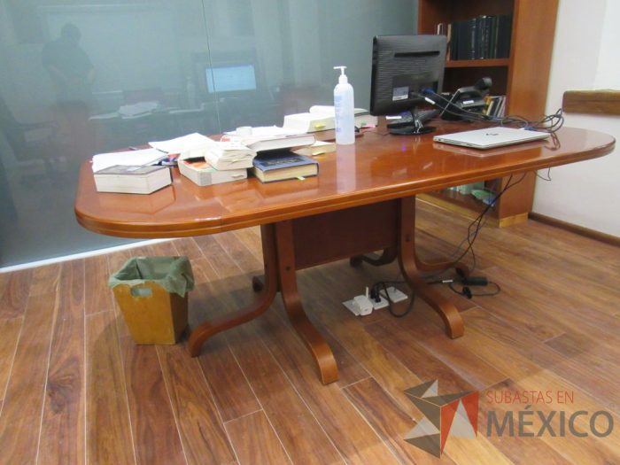 Lote 001 - Mesa de sala de juntas para 6 personas - Imagen 10